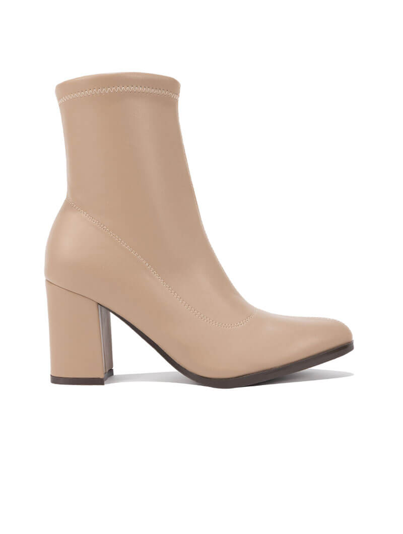 Bottines à bout pointu